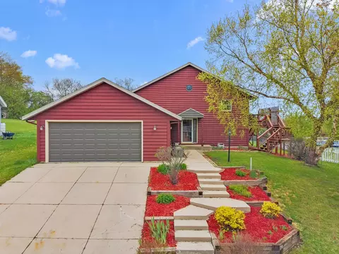 408 Dunford, Burlington, WI 53105