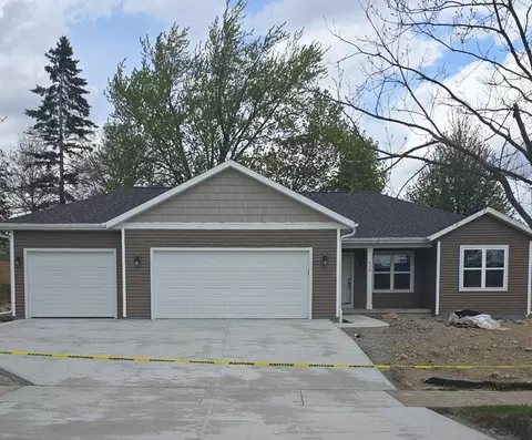 418 Village, Ripon, WI 54971