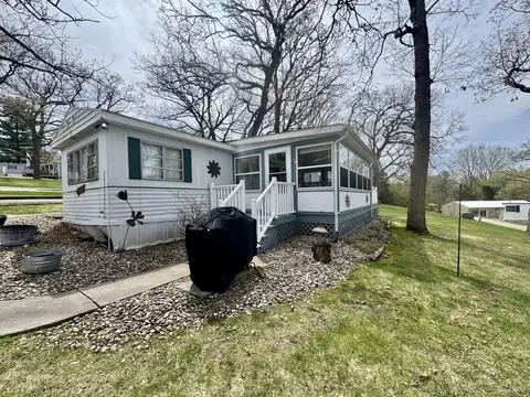 w1325 Spring Grove Road #39, Green Lake, WI 54971