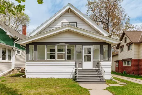 8448 W Lapham, West Allis, WI 53214