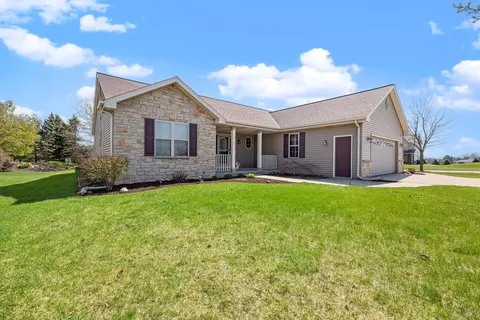 572 Nordic, Slinger, WI 53086