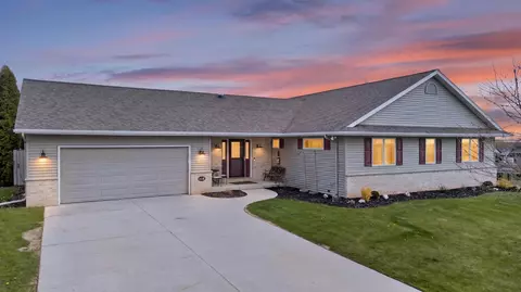 408 Michigan, Oostburg, WI 53070