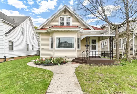 3009 S 48th, Milwaukee, WI 53219