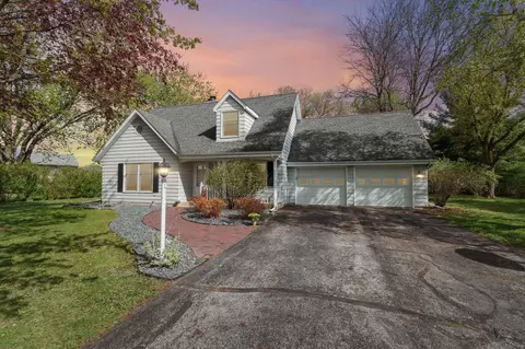 s76w23210 Woodland, Big Bend, WI 53103