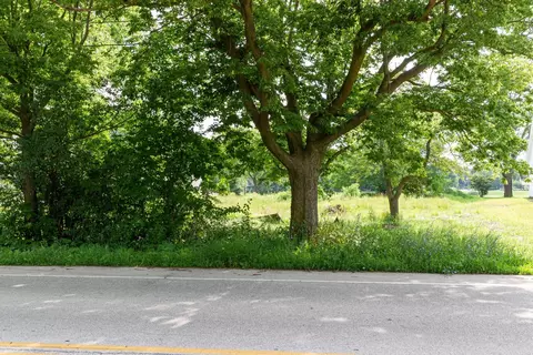 630 Green Bay, Thiensville, WI 53092