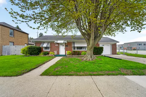 2919 Drexel, Racine, WI 53403