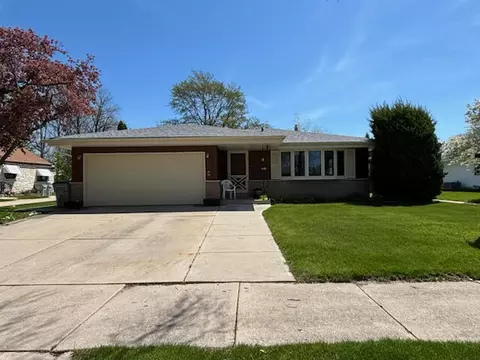 5354 S 8th, Milwaukee, WI 53221