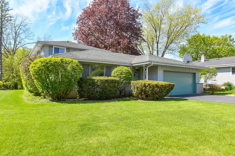 12151 W Diane, Wauwatosa, WI 53226