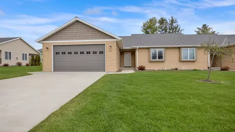 4033 Spring, Sheboygan, WI 53083