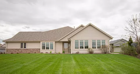 w197n17085 Stonewall, Jackson, WI 53037