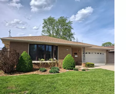1418 W Denis, Milwaukee, WI 53221