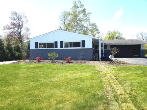 9131 N Pelham, Bayside, WI 53217
