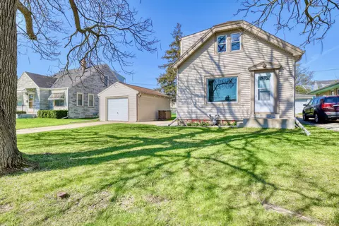 3533 S 44th, Greenfield, WI 53220