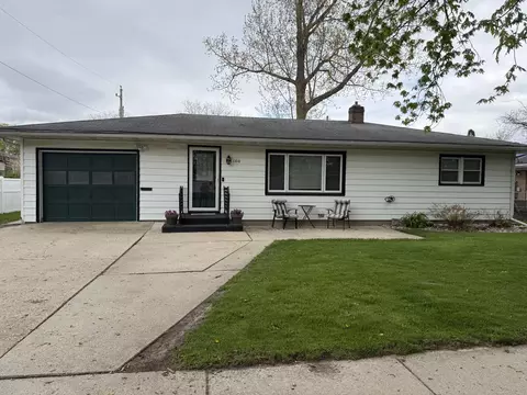 1108 Mayfair, Janesville, WI 53545