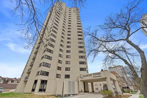1633 N Prospect #4C, Milwaukee, WI 53202