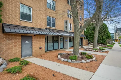 2121 N Cambridge #314, Milwaukee, WI 53202