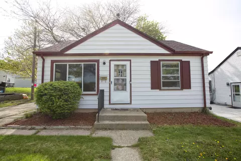 3559 S 1st, Milwaukee, WI 53207