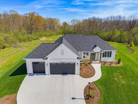 w144n11538 Wrenwood, Germantown, WI 53022