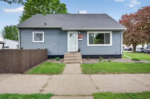 1825 Travis, La Crosse, WI 54601