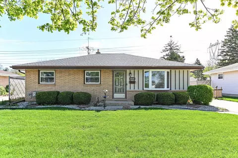 5416 S Elaine, Cudahy, WI 53110