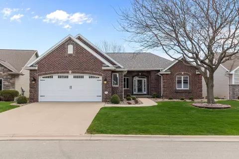 849 Whisper Fls, Menasha, WI 54952