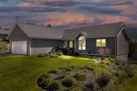 1801 Erin, Waukesha, WI 53188