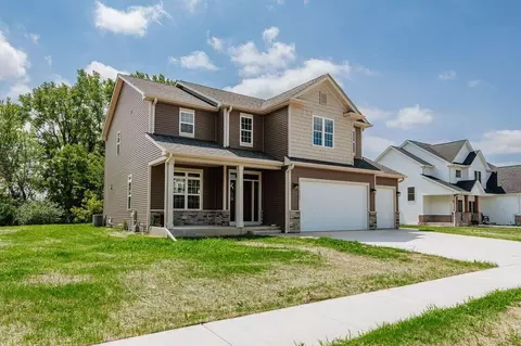 2264 Ravenswood, Burlington, WI 53105