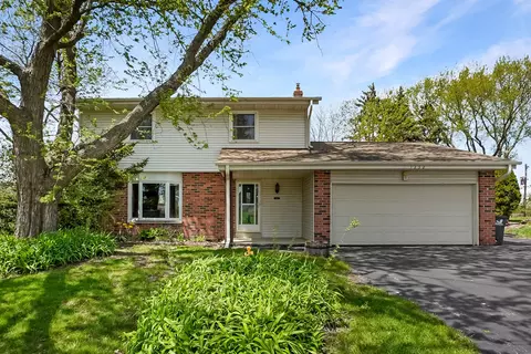 1232 Chippewa, Waukesha, WI 53186
