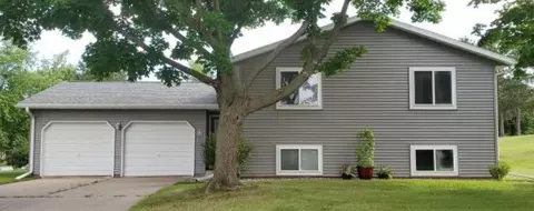814 Evergreen, Holmen, WI 54636