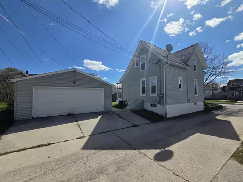 2317 S 9th, Sheboygan, WI 53081