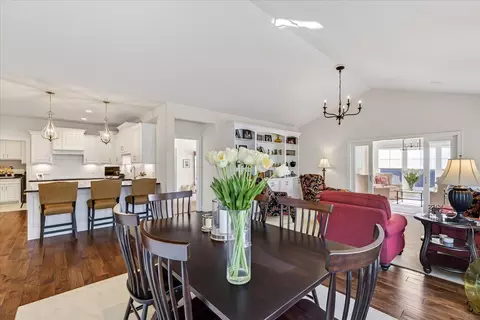 Dining - 6706 Conservancy #17, Deforest, WI 53532 photo 2 of 4