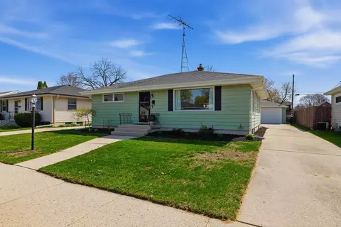 2725 S 11th, Sheboygan, WI 53081