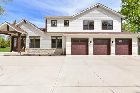 19872 79th, Bristol, WI 53104