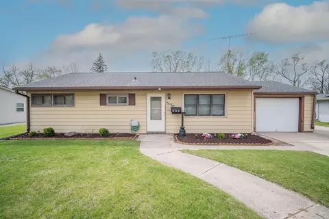 628 Pleasant, West Bend, WI 53095