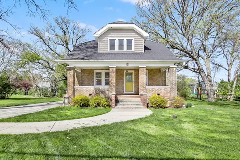 5075 S 35th, Greenfield, WI 53221