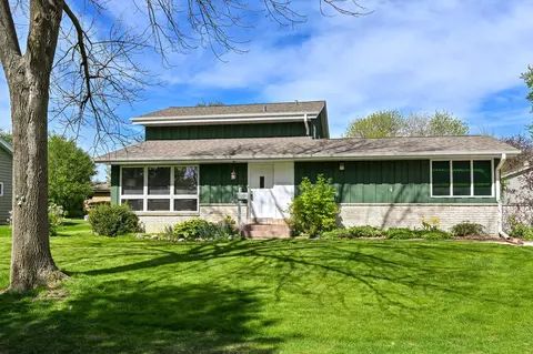 6093 Thornapple, Greendale, WI 53129