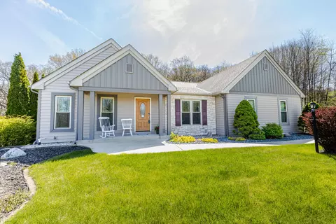 20805 W Windsor, New Berlin, WI 53146