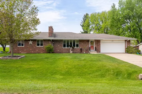 2611 Greenwood, La Crosse, WI 54601
