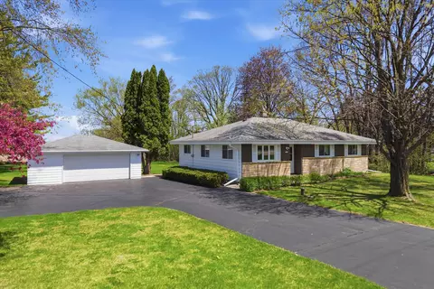1402 State 60, Jackson, WI 53037