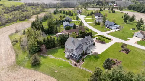 7636 Fairway, Farmington, WI 53090