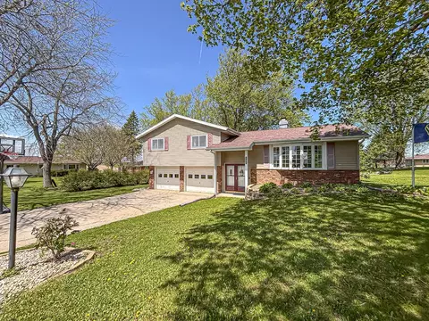 797 Circle, Hustisford, WI 53034