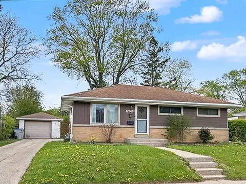6301 N Joyce, Milwaukee, WI 53225