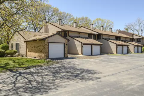 4655 S Woodland, Greenfield, WI 53220
