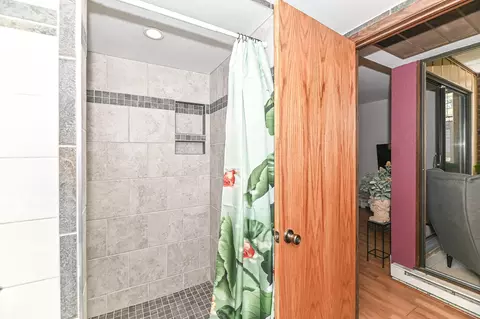 Bath - 7941 S 68th #404, Franklin, WI 53132 photo 3 of 3