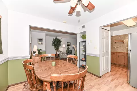Dining - 7941 S 68th #404, Franklin, WI 53132 photo 4 of 4