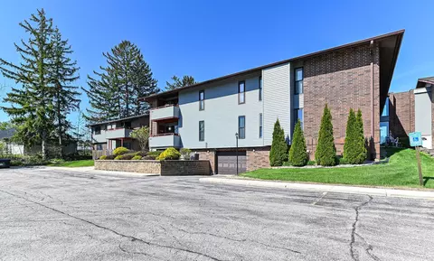 Exterior - 7941 S 68th #404, Franklin, WI 53132 photo 7 of 11