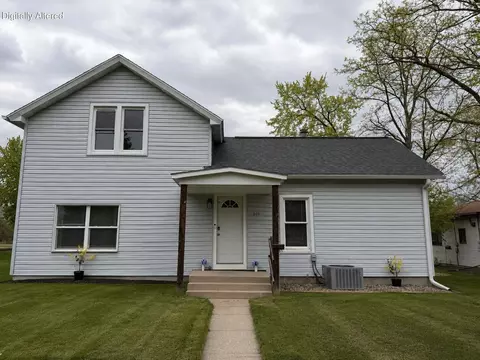 305 W Foster, Tomah, WI 54660