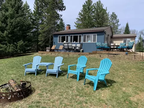 n16748 North Lake Lane, Beecher, WI 54156
