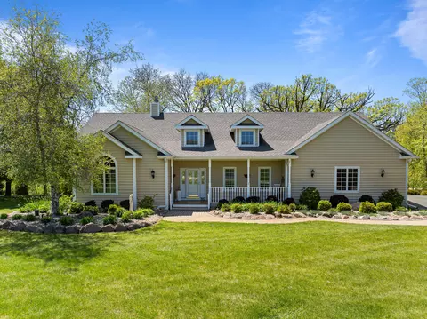 w8205 Nature Drive, Richmond, WI 53190