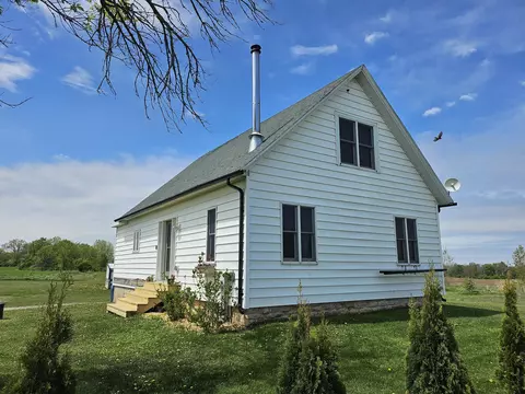 e847 County Road S, Red River, WI 54217